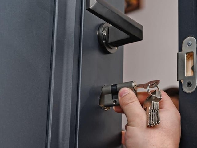 ¿Es legal cambiar una cerradura a la hora de lidiar con una okupación?