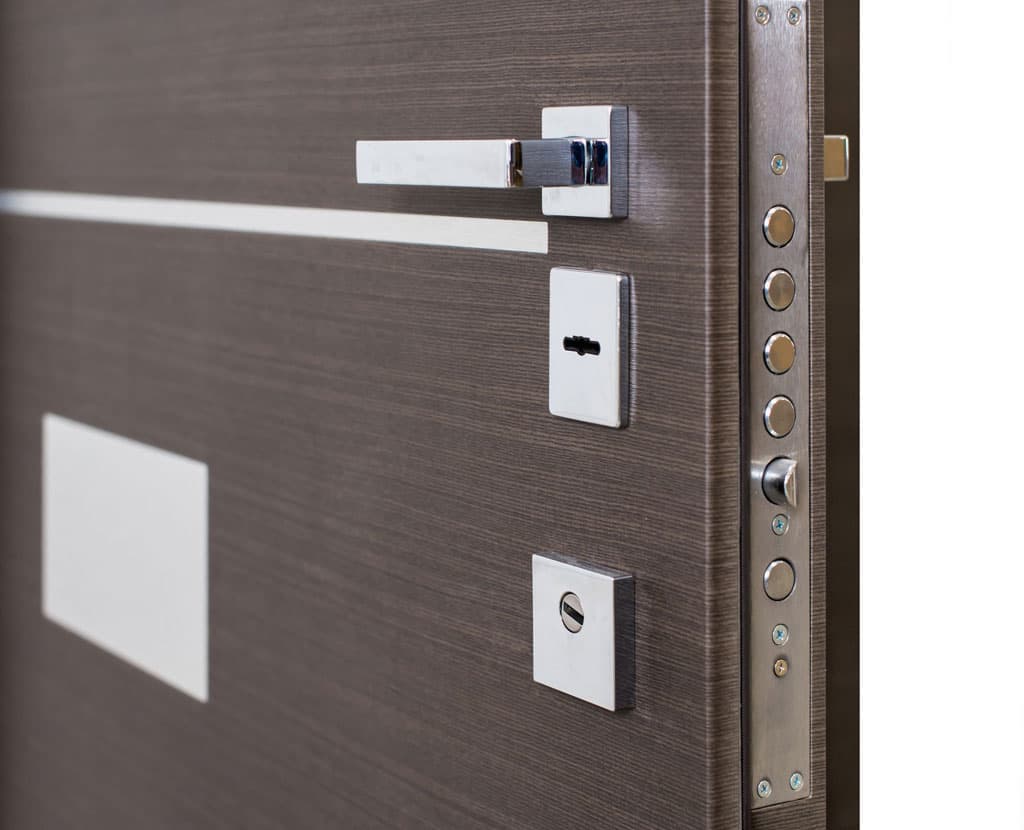 Guía básica para la instalación de puertas acorazadas en Vigo