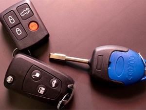 ¿Qué hacer si ha dejado las llaves dentro del maletero?